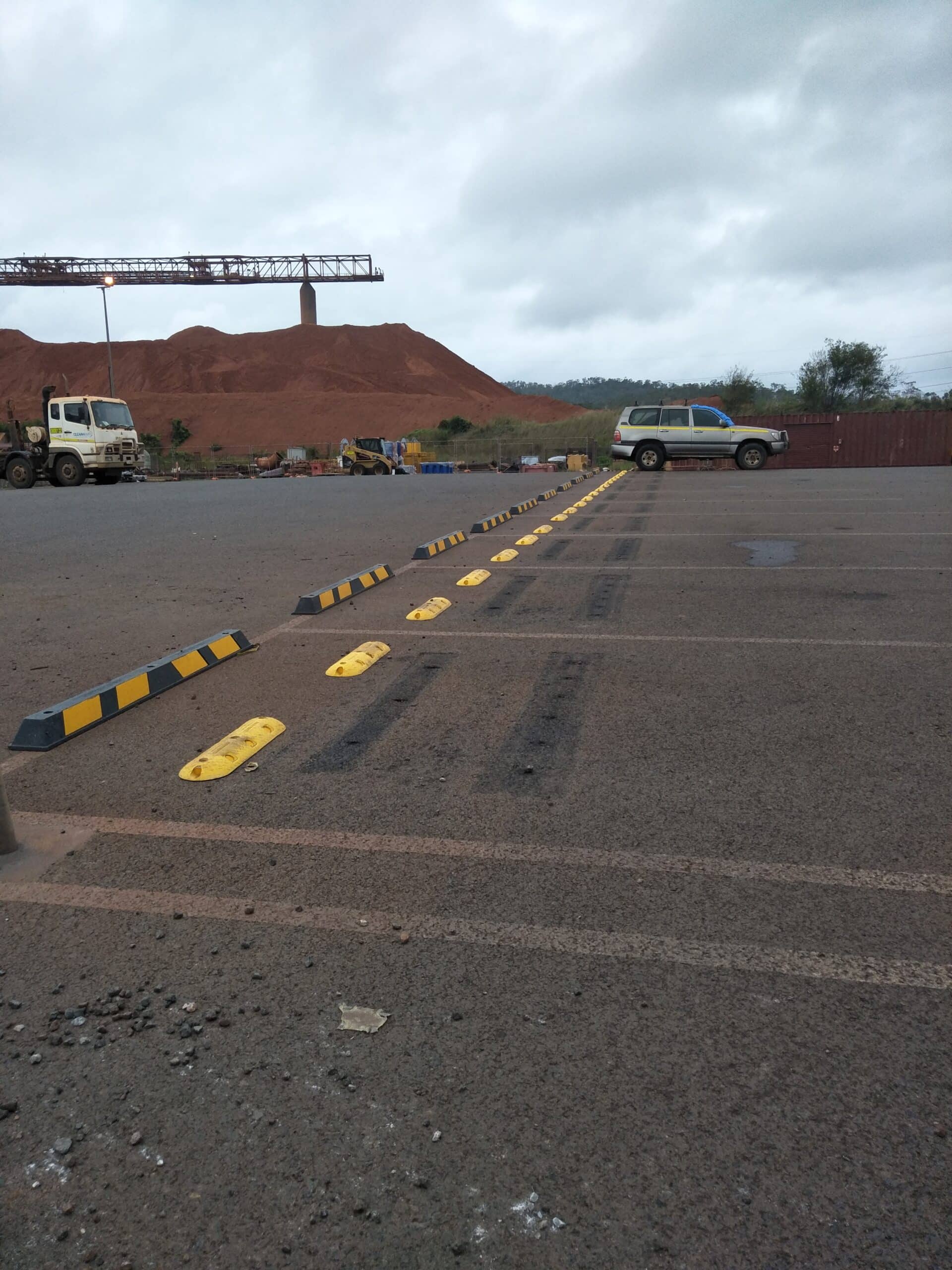 GLADSTONE Fundamentally Stable Parking Bays (4)